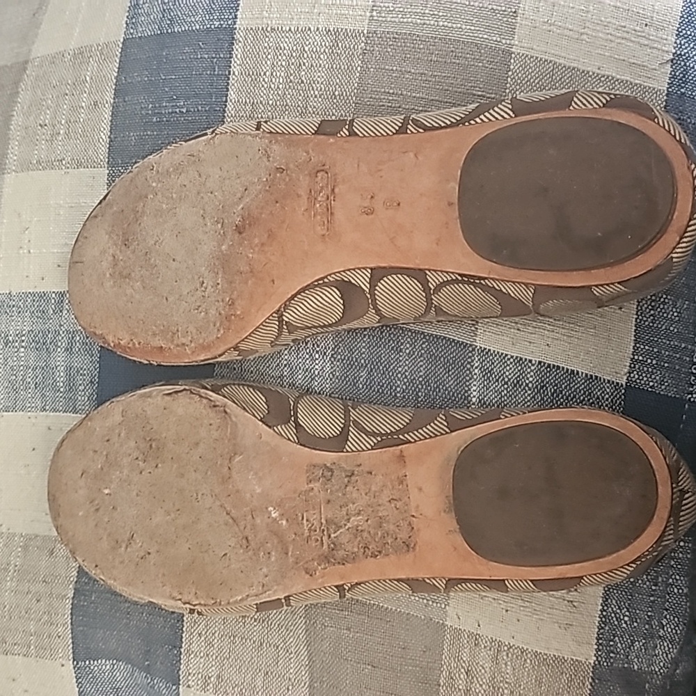 Coach Flats - Picture 4 of 4